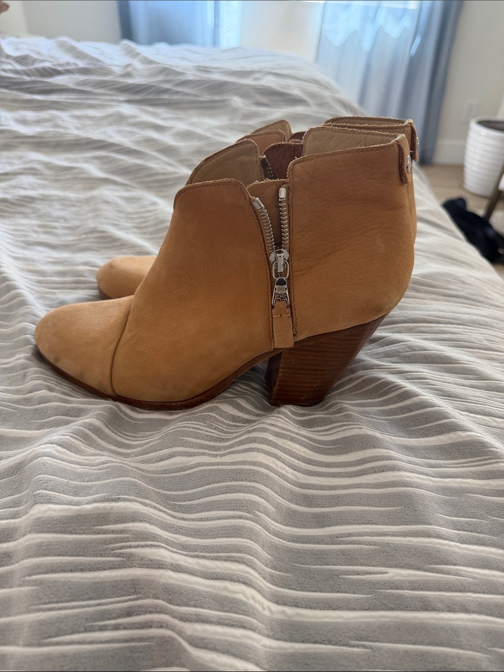 Rag and Bone Women’s Tan Suede Ankle Booties with Side Zipper